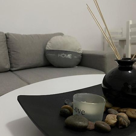 Es Apartment Tiran Dış mekan fotoğraf