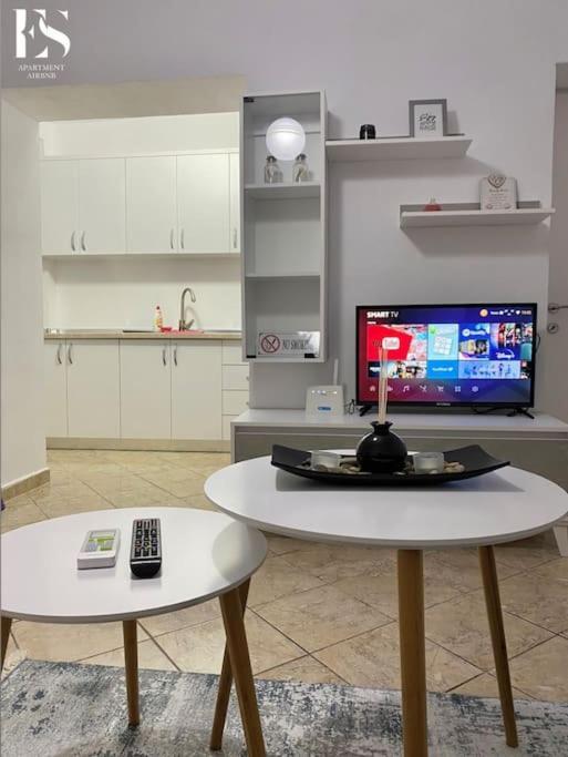 Es Apartment Tiran Dış mekan fotoğraf